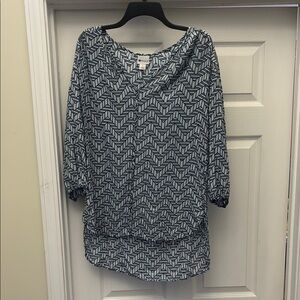 STYLUS Blue and White Geometric Blouse size large